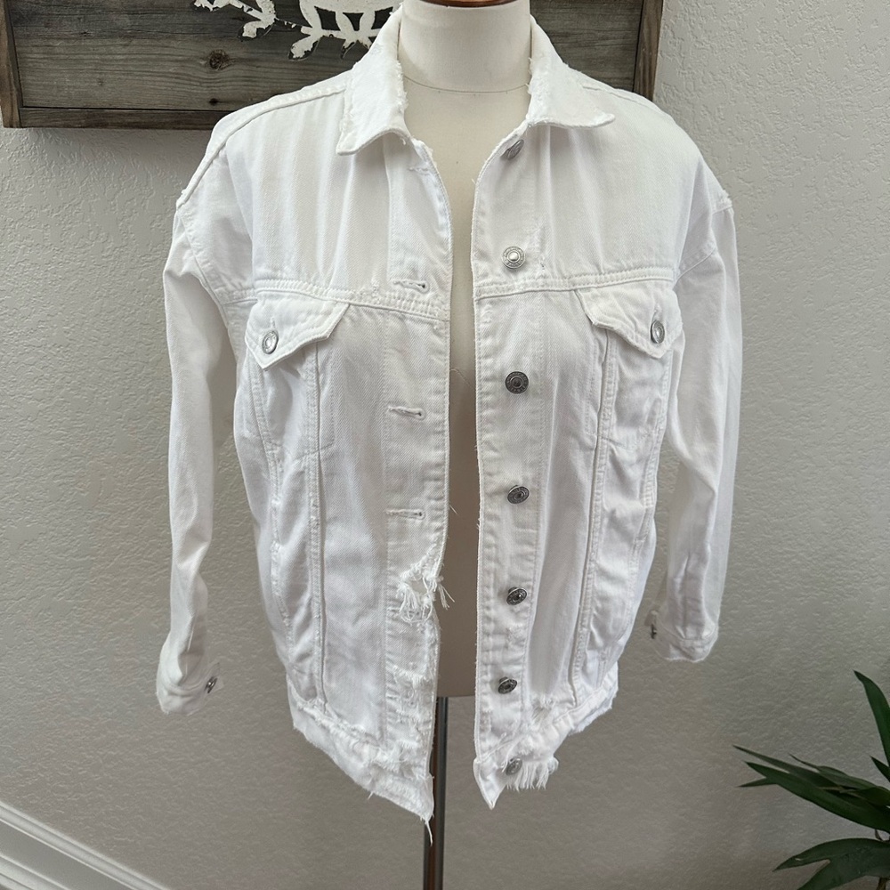 American Eagle White Distessed cotton Denim Jean Jacket XXS